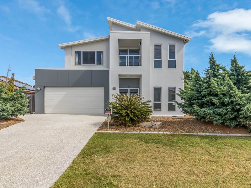 44 Earl St Vincent Circuit, Eli Waters QLD 4655