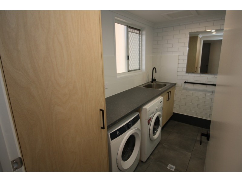 3/99 Cypress Street, Torquay QLD 4655