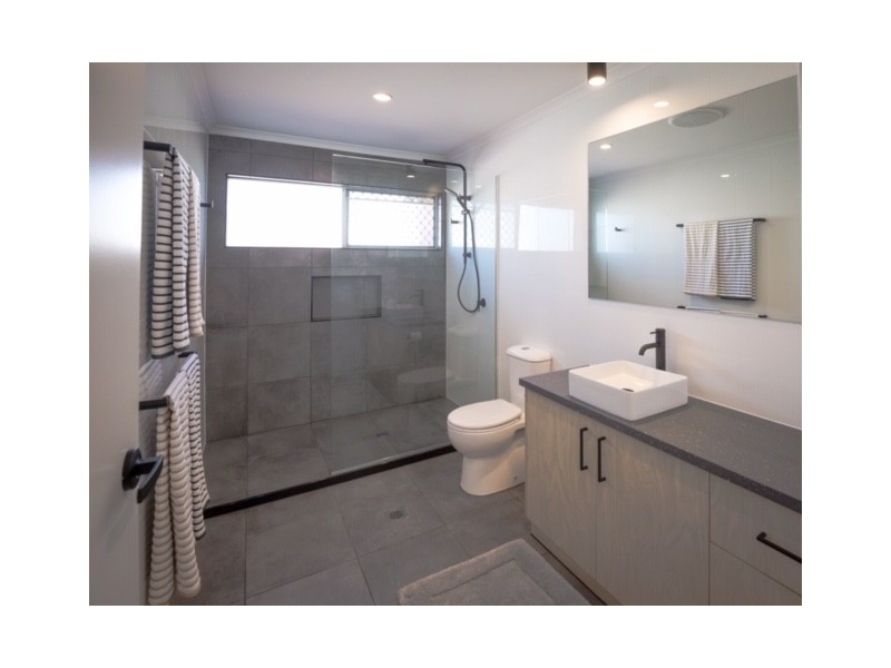 3/99 Cypress Street, Torquay QLD 4655