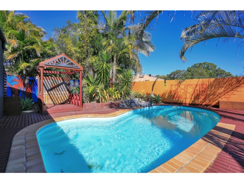 3 Carolyn Street, Dundowran Beach QLD 4655
