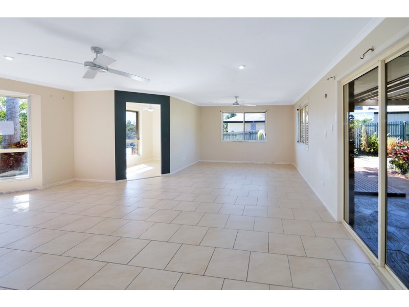 3 Carolyn Street, Dundowran Beach QLD 4655