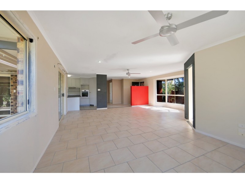 3 Carolyn Street, Dundowran Beach QLD 4655