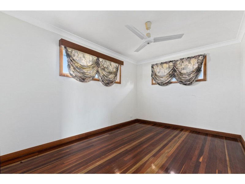 153 Esplanade, Point Vernon QLD 4655