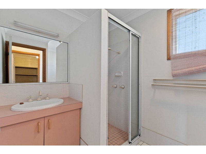 153 Esplanade, Point Vernon QLD 4655