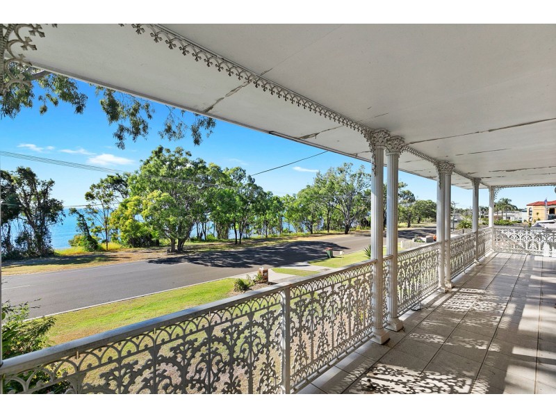 153 Esplanade, Point Vernon QLD 4655
