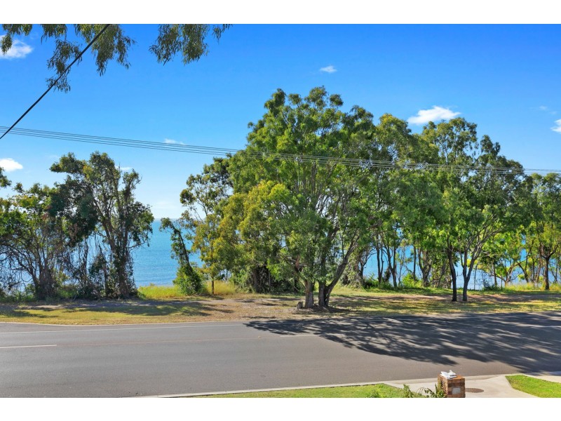 153 Esplanade, Point Vernon QLD 4655