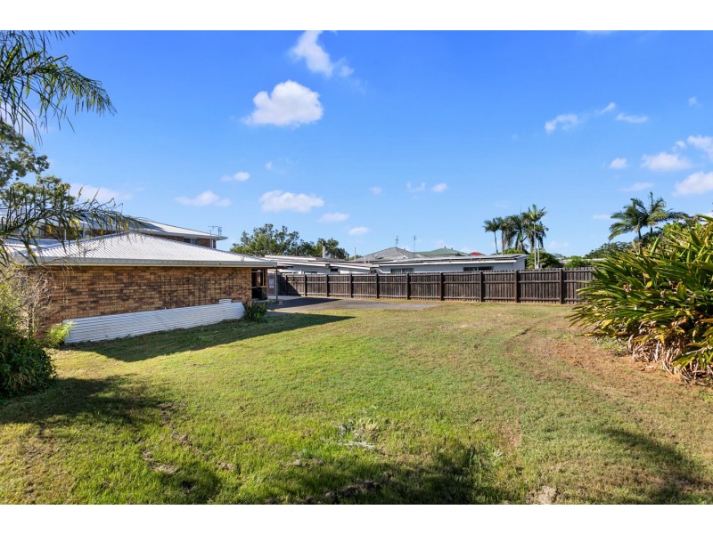 153 Esplanade, Point Vernon QLD 4655