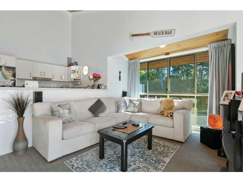 1/406 Esplanade, Torquay QLD 4655