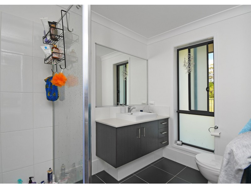 5 Barramundi Drive, Burrum Heads QLD 4659