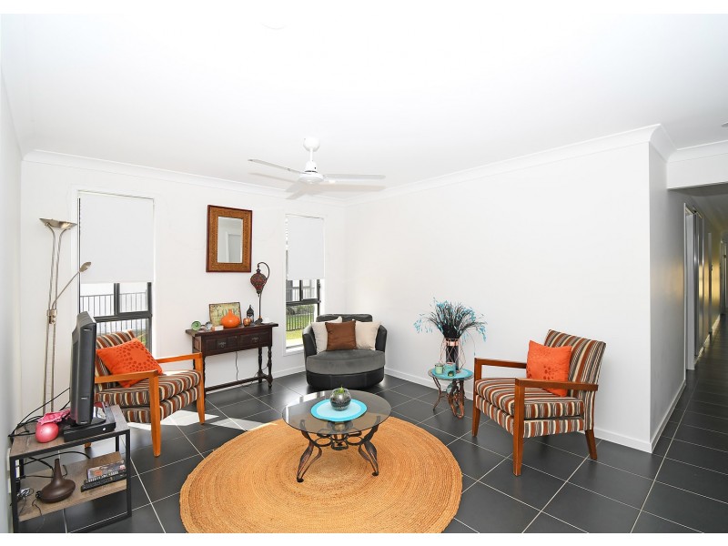 5 Barramundi Drive, Burrum Heads QLD 4659