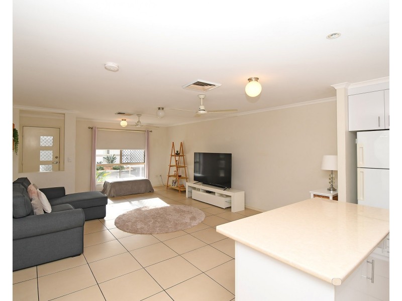 15/9 Watson Street, Pialba QLD 4655