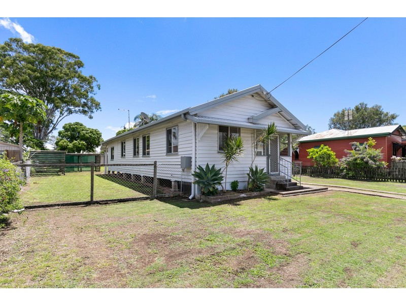 69 Beach Road, Pialba QLD 4655