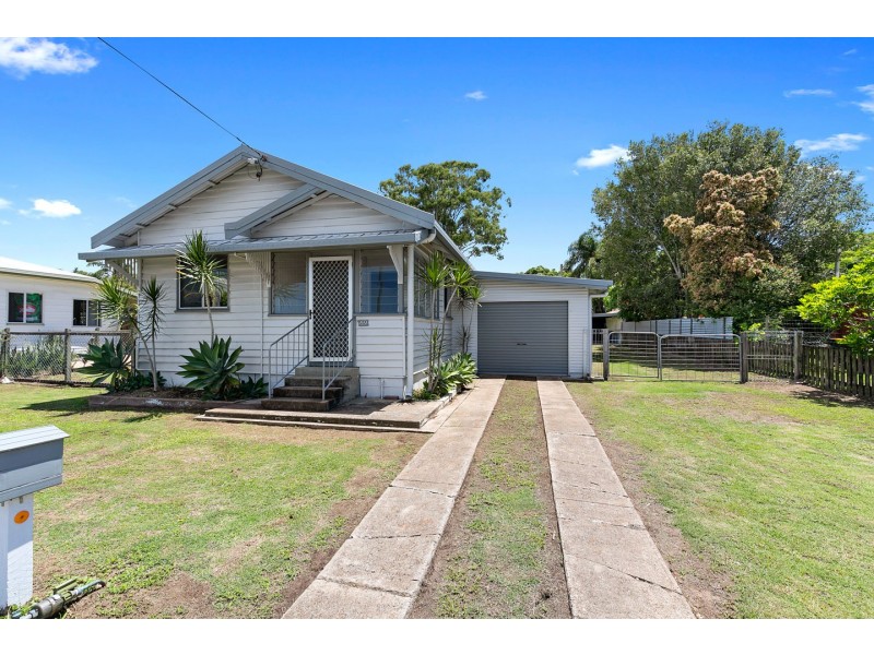 69 Beach Road, Pialba QLD 4655