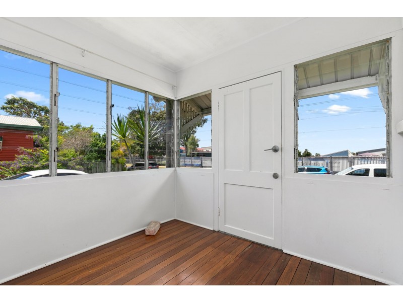 69 Beach Road, Pialba QLD 4655