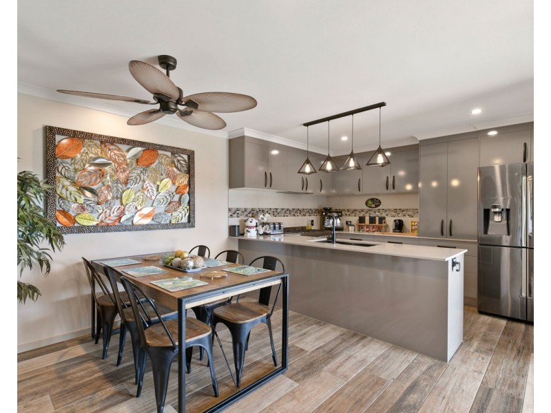 6 Blackpepper Avenue, Nikenbah QLD 4655