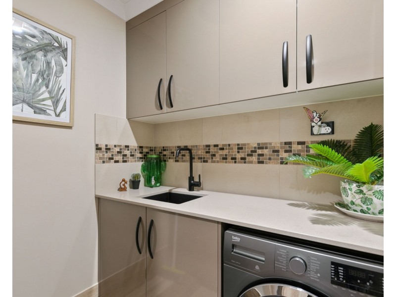 6 Blackpepper Avenue, Nikenbah QLD 4655