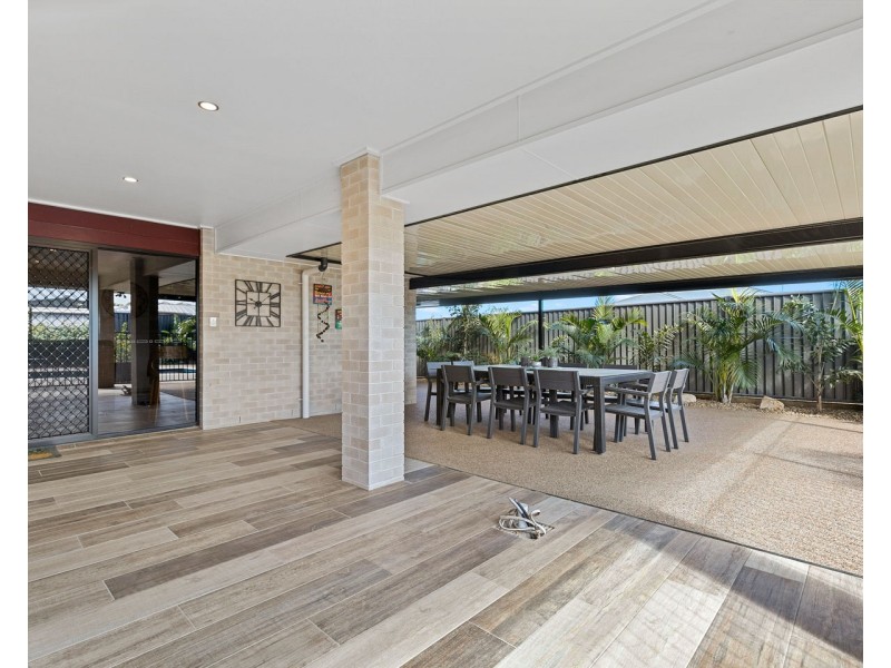 6 Blackpepper Avenue, Nikenbah QLD 4655