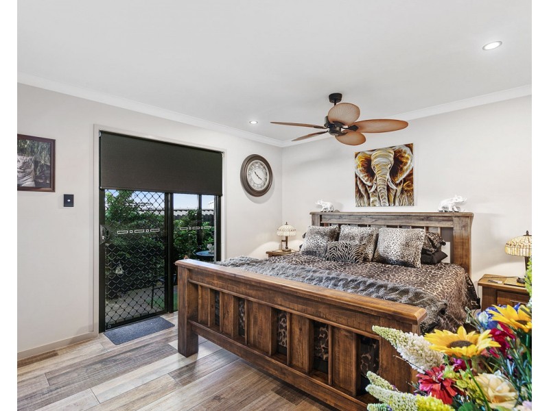 6 Blackpepper Avenue, Nikenbah QLD 4655