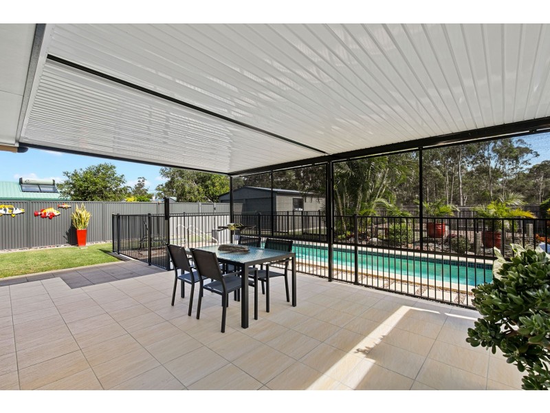 5 Lakeside Drive, Burrum Heads QLD 4659