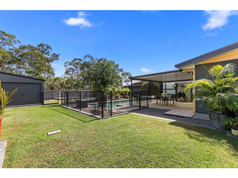 5 Lakeside Drive, Burrum Heads QLD 4659