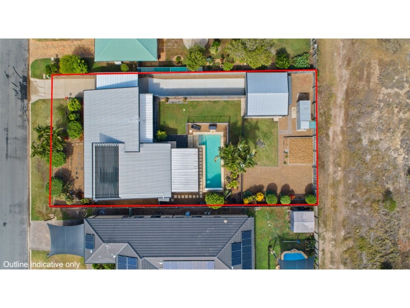 5 Lakeside Drive, Burrum Heads QLD 4659