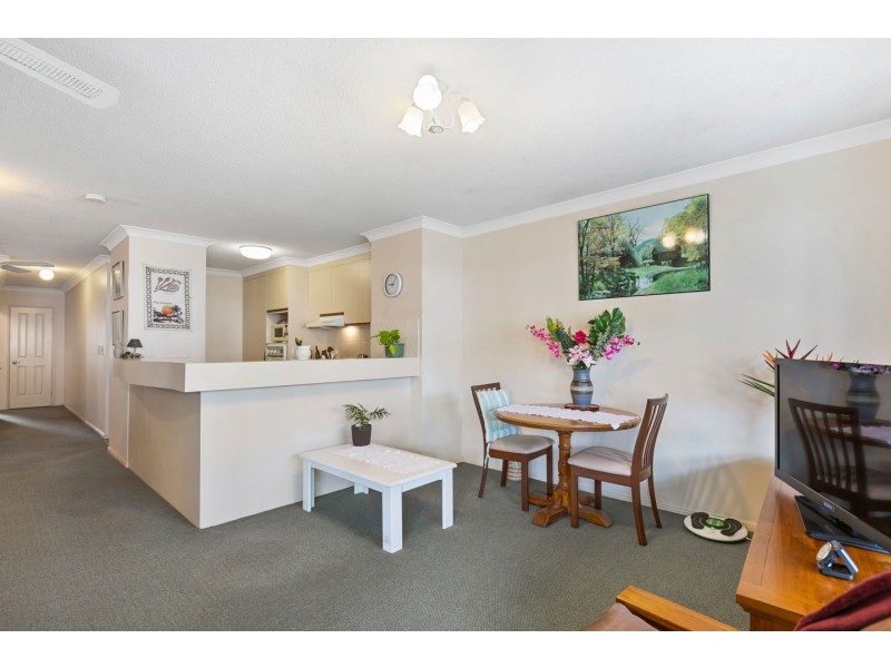 3/324 Esplanade, Scarness QLD 4655