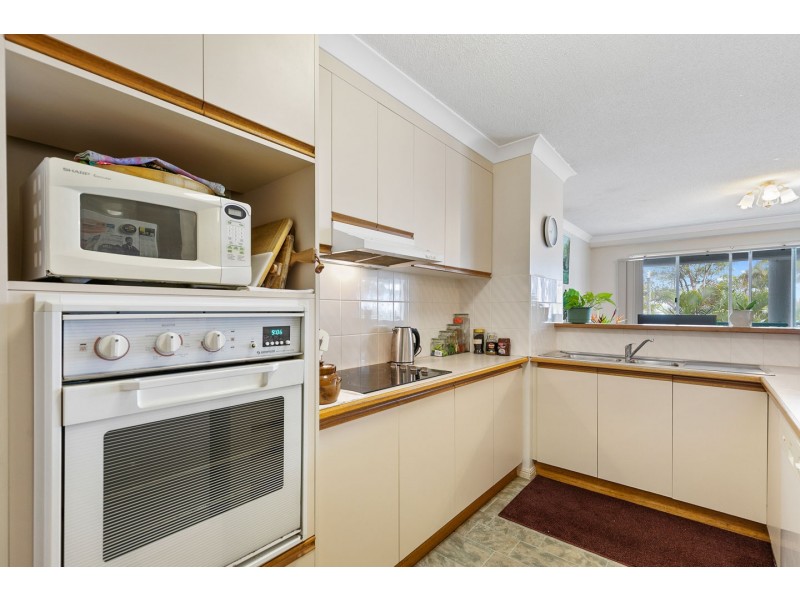 3/324 Esplanade, Scarness QLD 4655