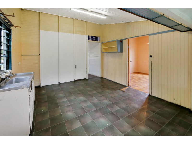 73 Dundas Street, Granville QLD 4650