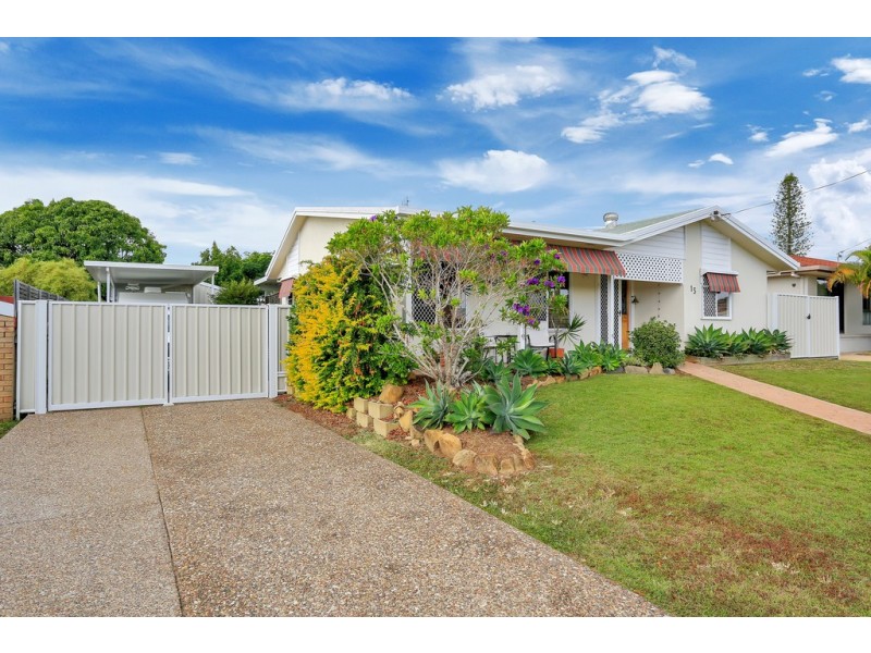 15 Mayfair Street, Point Vernon QLD 4655