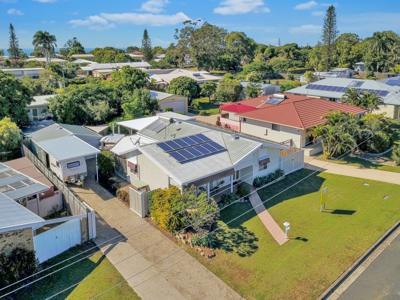 15 Mayfair Street, Point Vernon QLD 4655