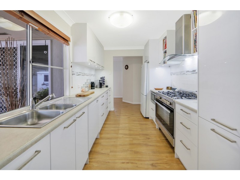 15 Mayfair Street, Point Vernon QLD 4655