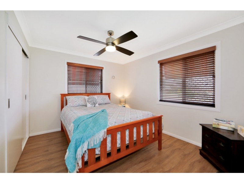 15 Mayfair Street, Point Vernon QLD 4655