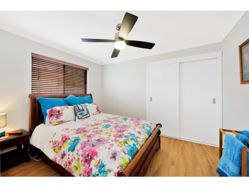 15 Mayfair Street, Point Vernon QLD 4655