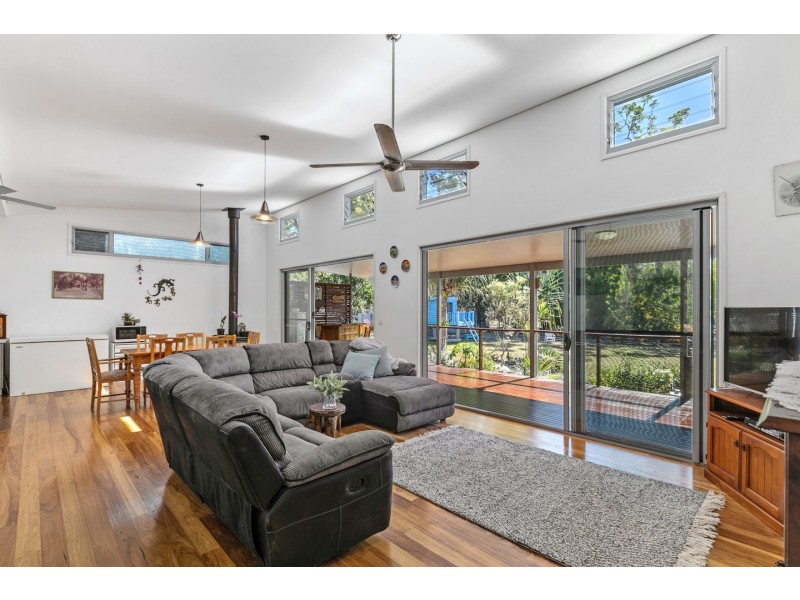 40 Dreamtime Avenue, Burrum Heads QLD 4659