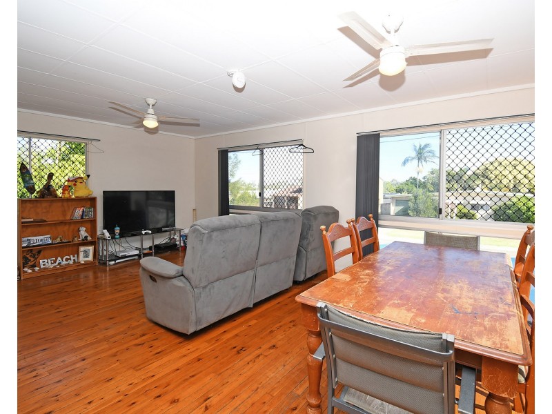 20 Maple Street, Pialba QLD 4655