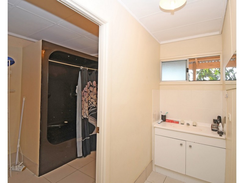 20 Maple Street, Pialba QLD 4655