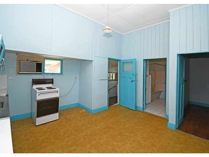 6 Maryborough Street, Granville QLD 4650