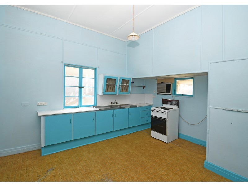 6 Maryborough Street, Granville QLD 4650