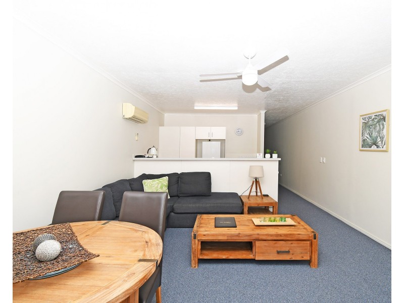 27/465 Esplanade, Torquay QLD 4655