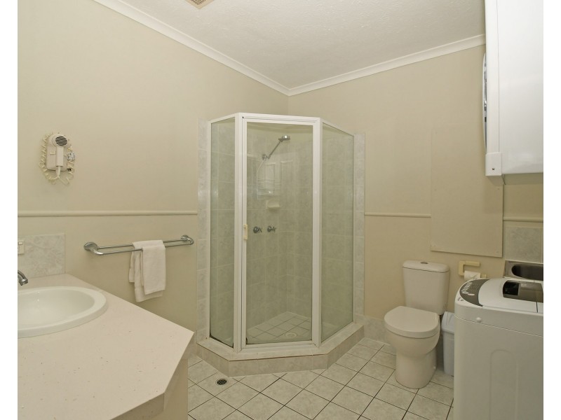 27/465 Esplanade, Torquay QLD 4655