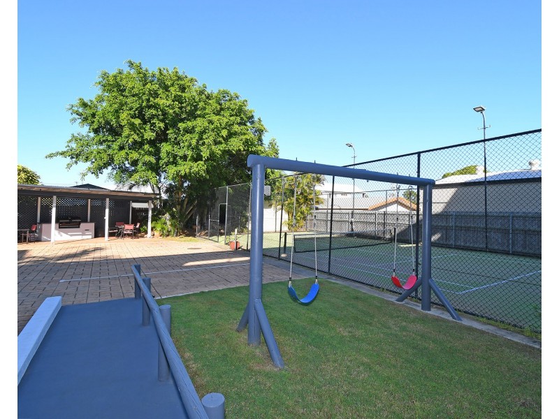 27/465 Esplanade, Torquay QLD 4655
