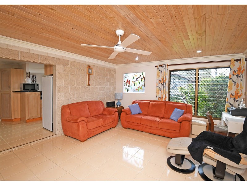 3 Barilba Street, Scarness QLD 4655