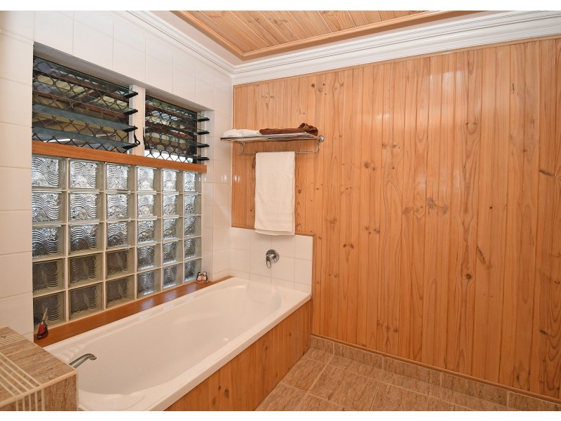 3 Barilba Street, Scarness QLD 4655