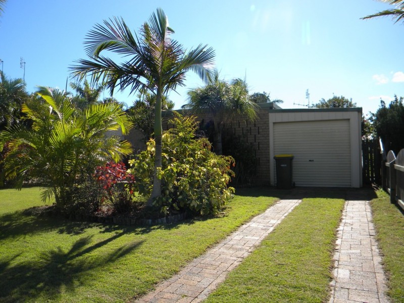 53 South Street, Urangan QLD 4655