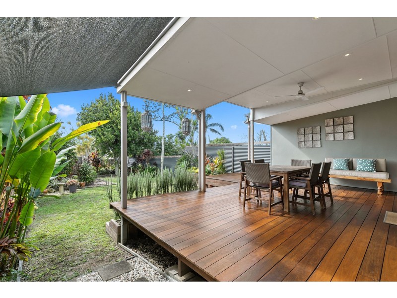 2/15 Jensen Drive, Urraween QLD 4655