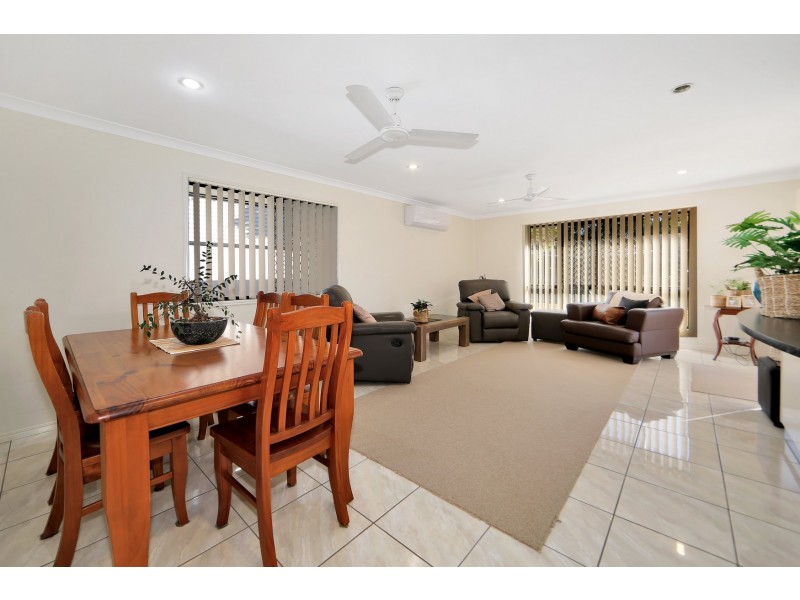 27 Oceanview Street, Point Vernon QLD 4655