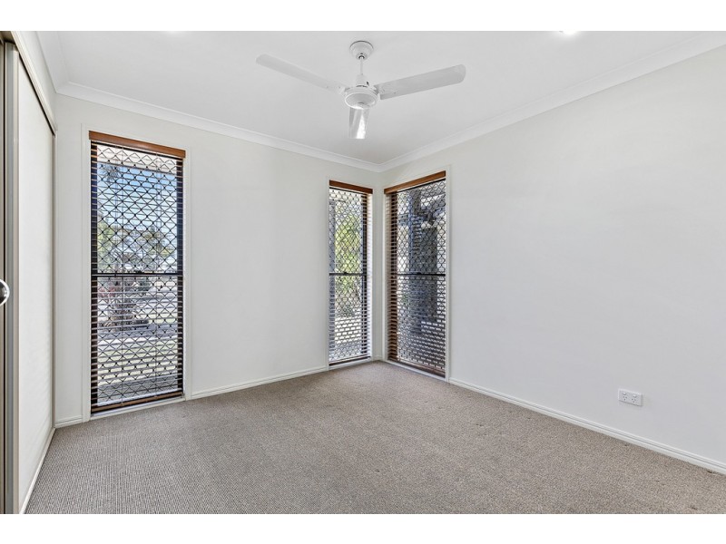 27 Oceanview Street, Point Vernon QLD 4655
