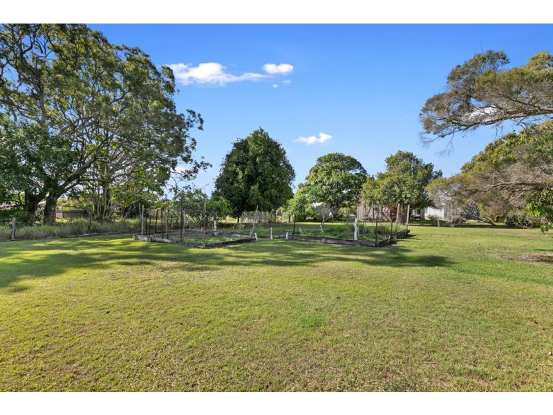 173 Long Street, Point Vernon QLD 4655