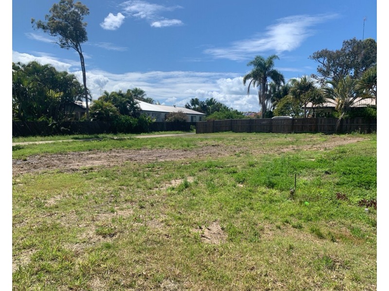 60 Honiton Street, Torquay QLD 4655