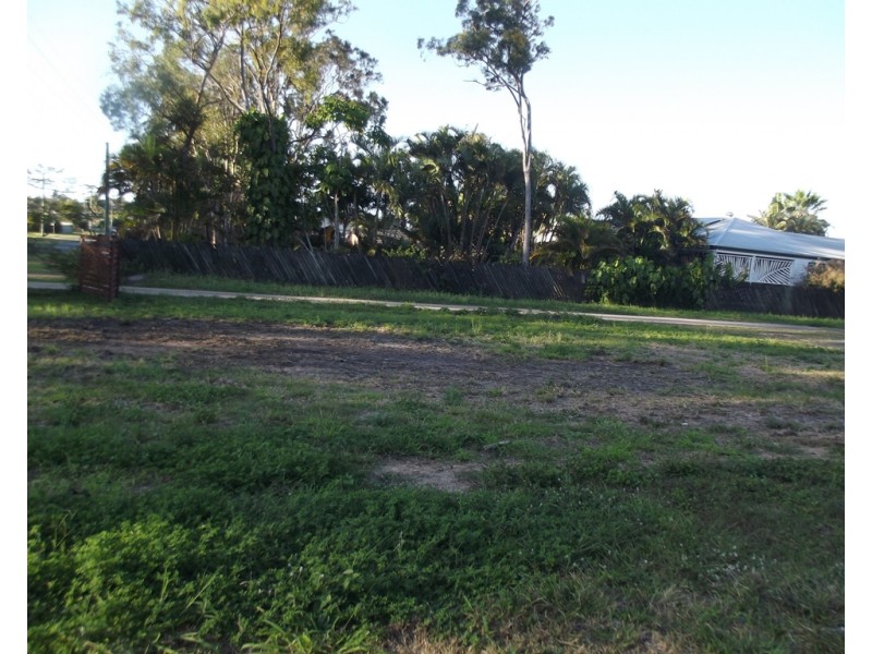 60 Honiton Street, Torquay QLD 4655